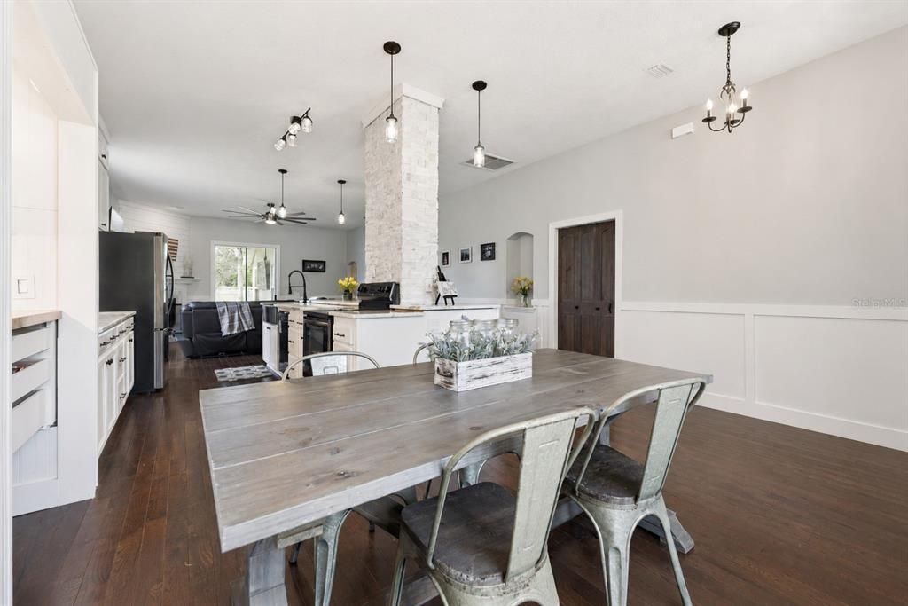 En Venta: $449,990 (3 camas, 2 baños, 1738 Pies cuadrados)