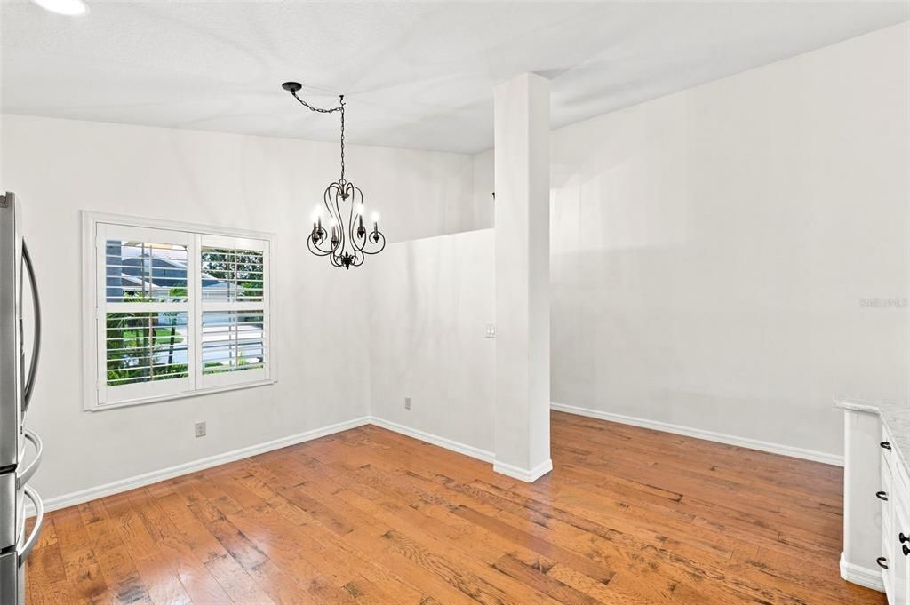 For Sale: $549,000 (3 beds, 2 baths, 1905 Square Feet)