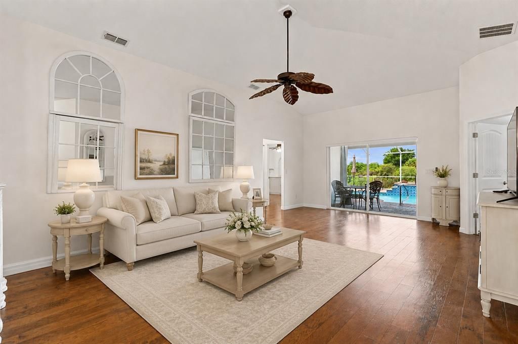 For Sale: $549,000 (3 beds, 2 baths, 1905 Square Feet)