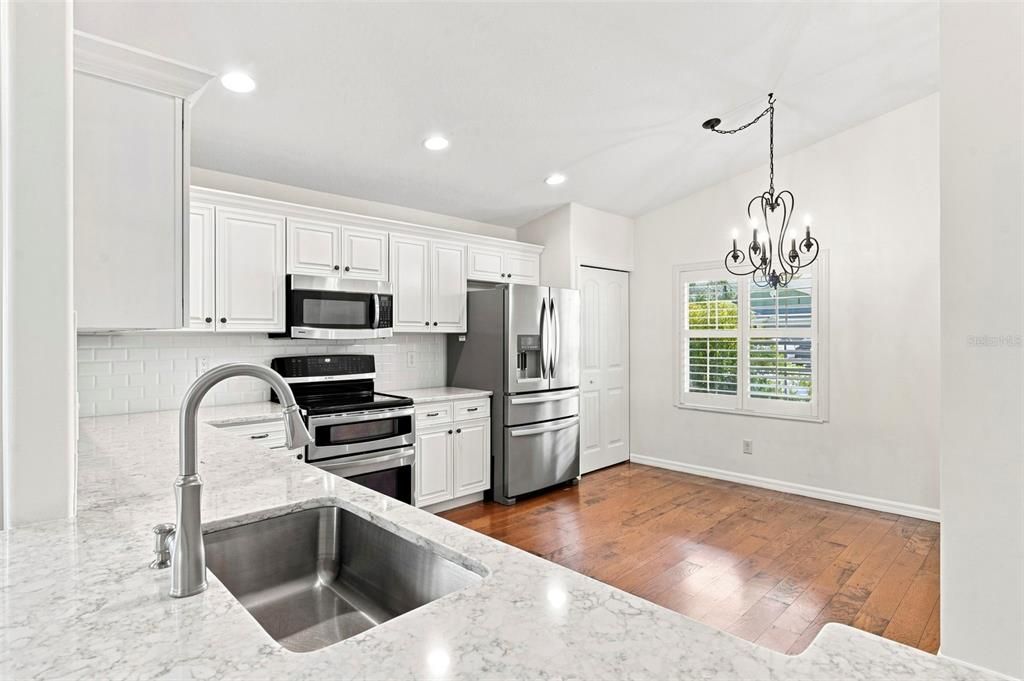 For Sale: $549,000 (3 beds, 2 baths, 1905 Square Feet)