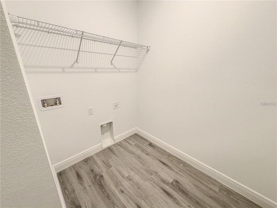 For Sale: $295,000 (4 beds, 2 baths, 1774 Square Feet)