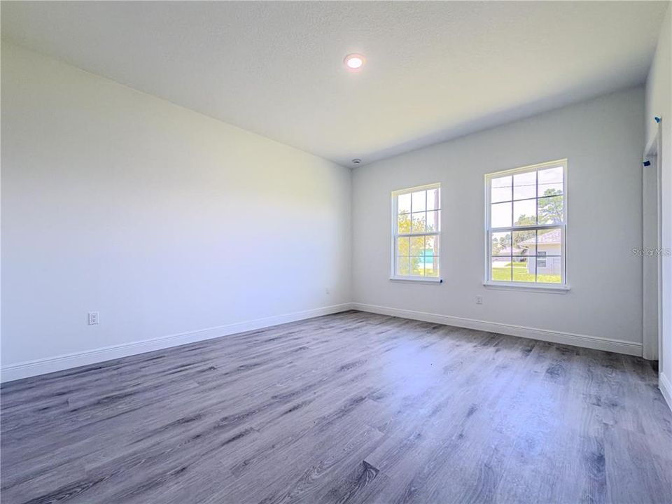 For Sale: $295,000 (4 beds, 2 baths, 1774 Square Feet)