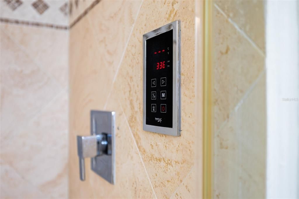 На продажу: $1,550,000 (7 спален, 6 ванн, 5244 Квадратных фут)