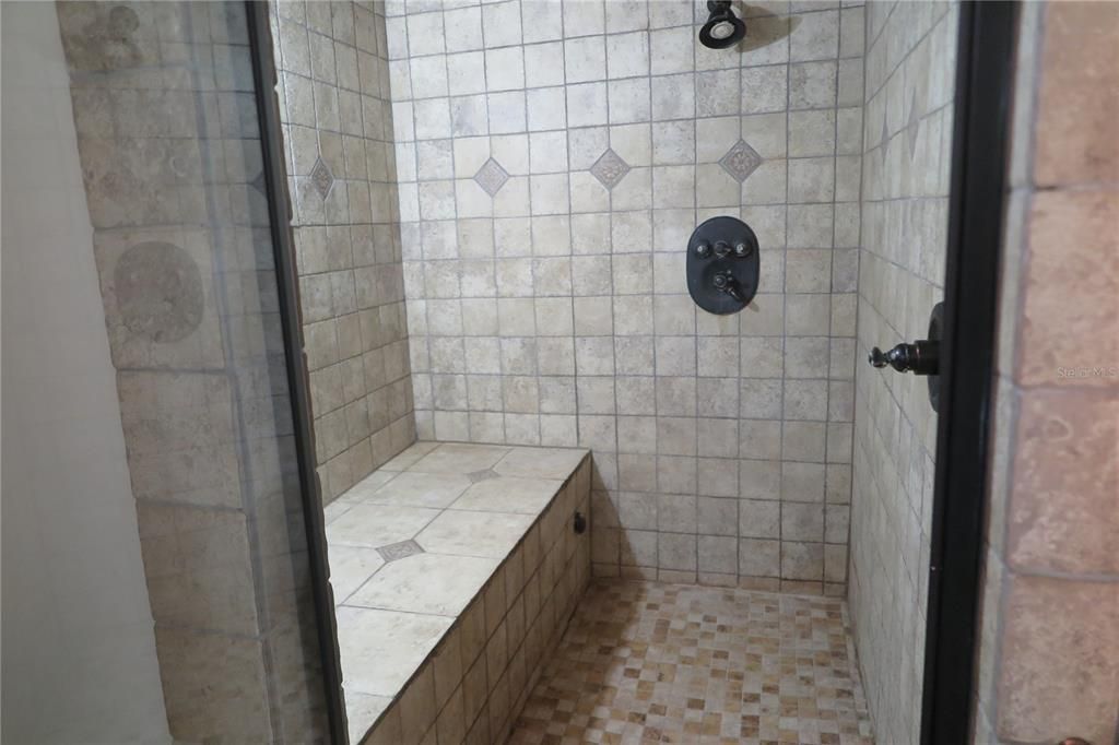 For Sale: $295,000 (5 beds, 6 baths, 4103 Square Feet)