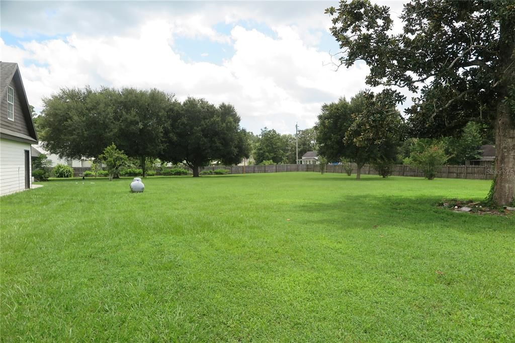 For Sale: $295,000 (5 beds, 6 baths, 4103 Square Feet)