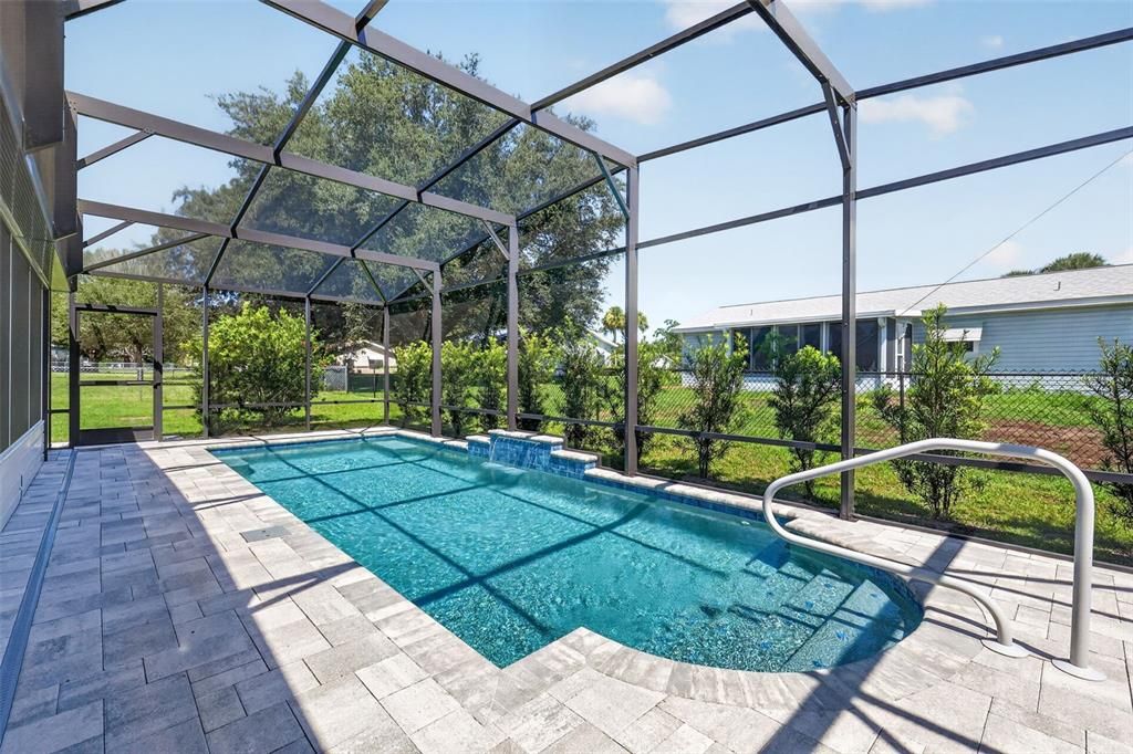 На продажу: $339,900 (3 спален, 2 ванн, 1526 Квадратных фут)