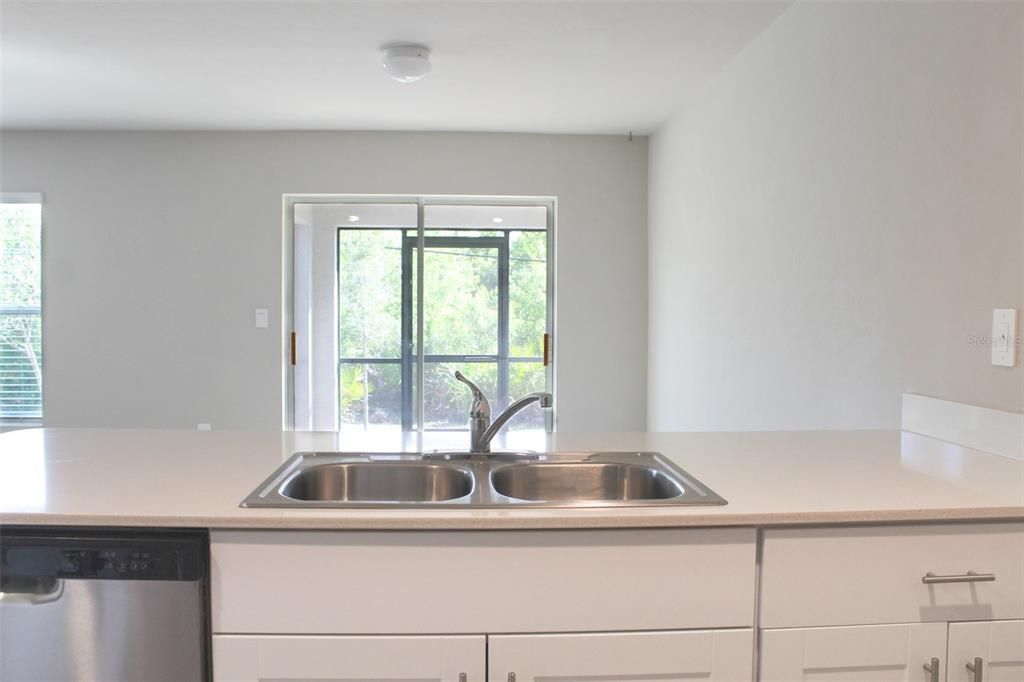 For Sale: $323,000 (4 beds, 2 baths, 1485 Square Feet)