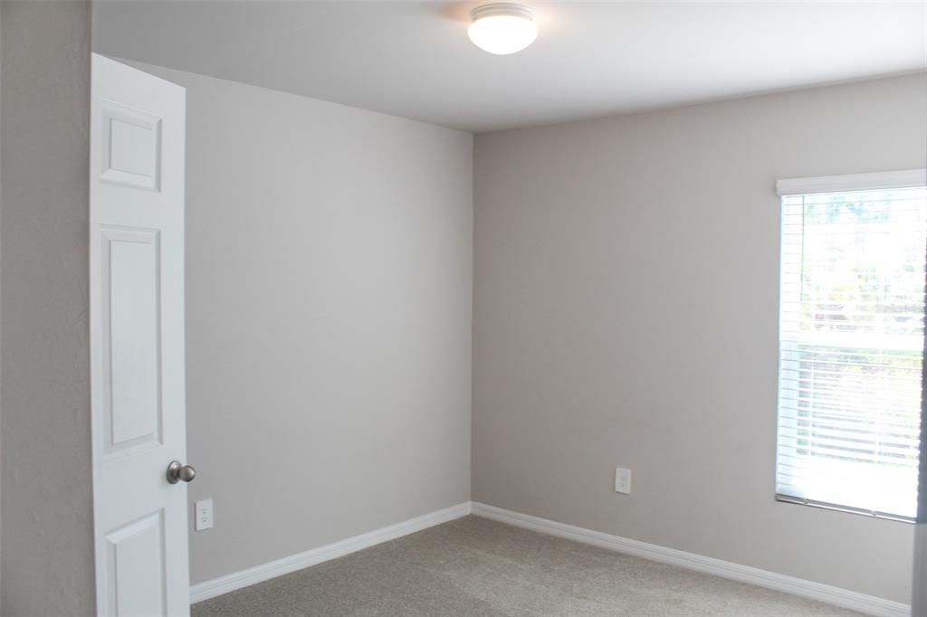For Sale: $323,000 (4 beds, 2 baths, 1485 Square Feet)