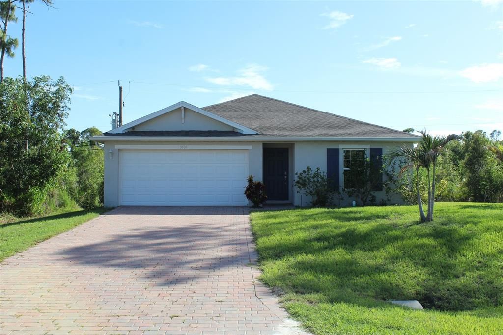 For Sale: $323,000 (4 beds, 2 baths, 1485 Square Feet)