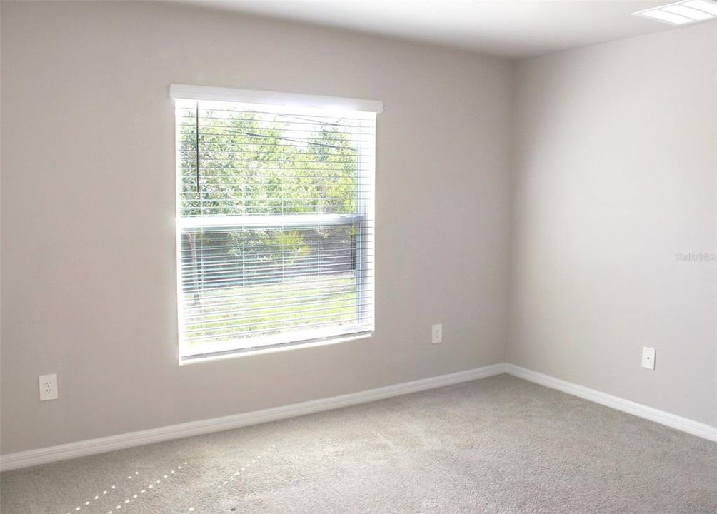 For Sale: $323,000 (4 beds, 2 baths, 1485 Square Feet)