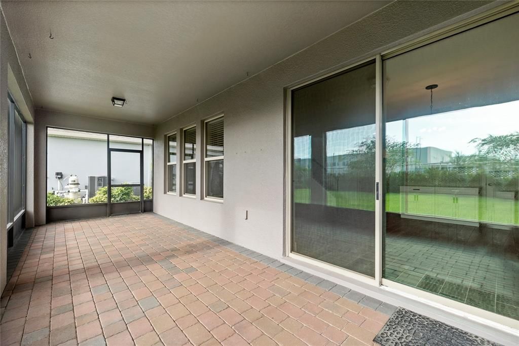 For Rent: $3,950 (5 beds, 4 baths, 2840 Square Feet)
