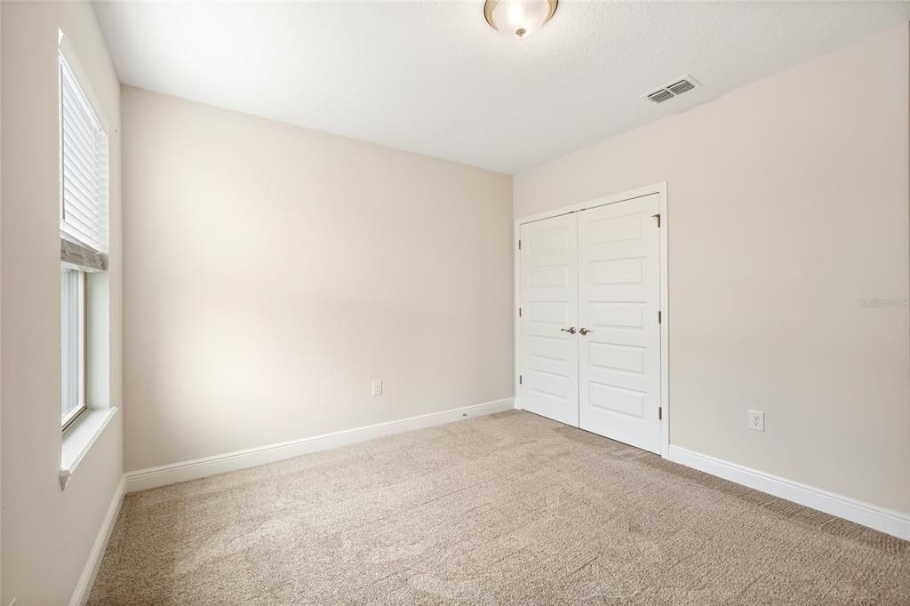 For Rent: $3,950 (5 beds, 4 baths, 2840 Square Feet)