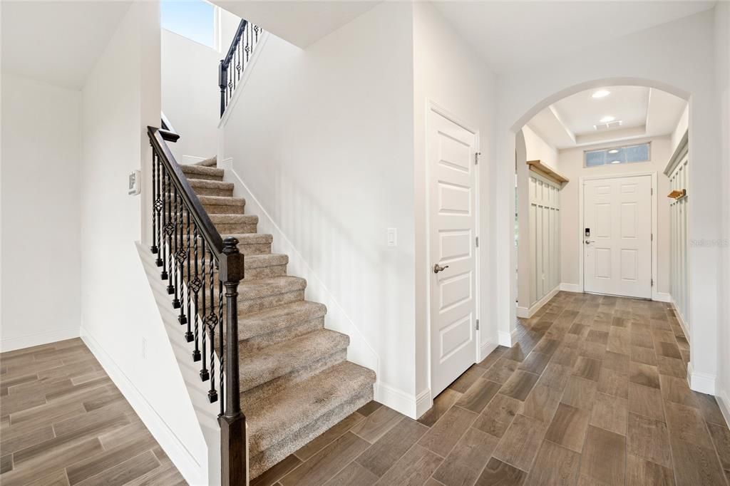 For Rent: $3,950 (5 beds, 4 baths, 2840 Square Feet)