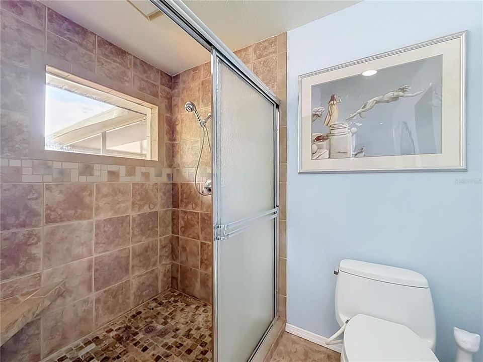 For Sale: $375,000 (3 beds, 2 baths, 1614 Square Feet)
