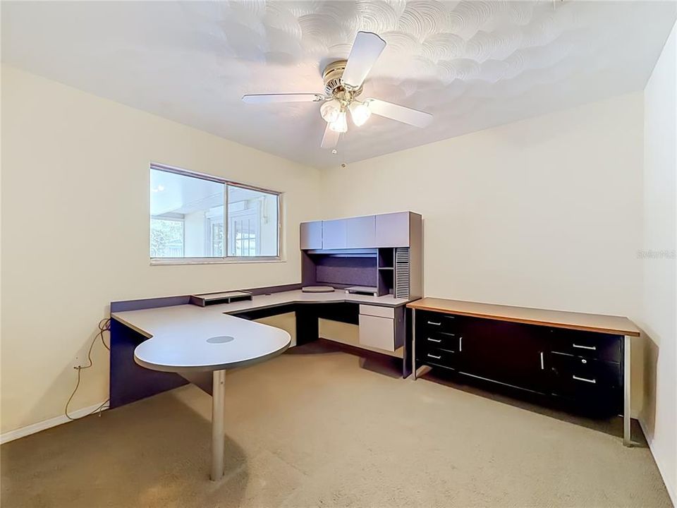 For Sale: $375,000 (3 beds, 2 baths, 1614 Square Feet)
