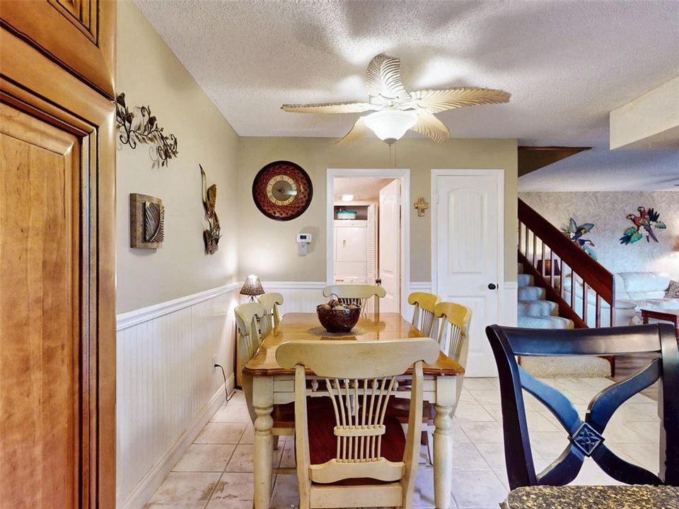 For Sale: $350,000 (3 beds, 2 baths, 1736 Square Feet)