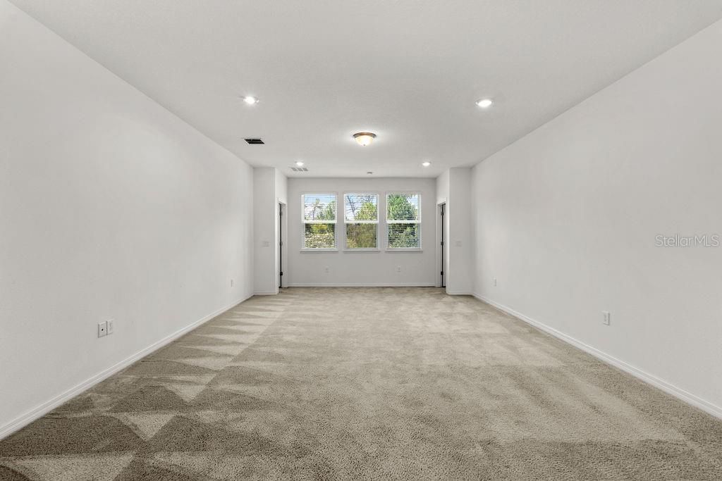 En Venta: $760,000 (5 camas, 3 baños, 3705 Pies cuadrados)