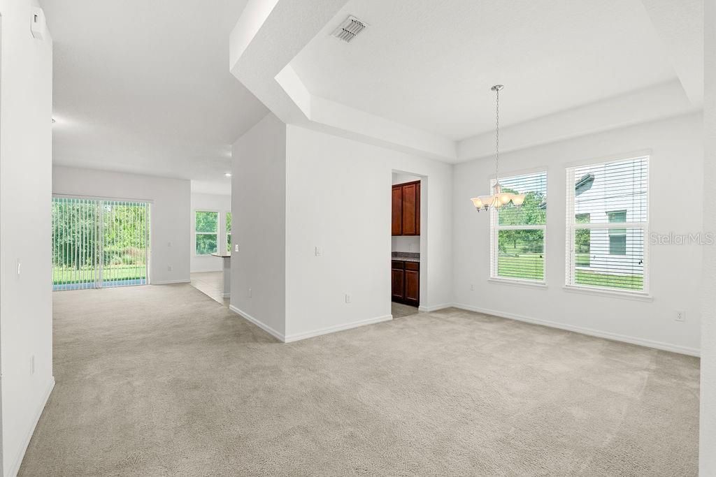En Venta: $760,000 (5 camas, 3 baños, 3705 Pies cuadrados)