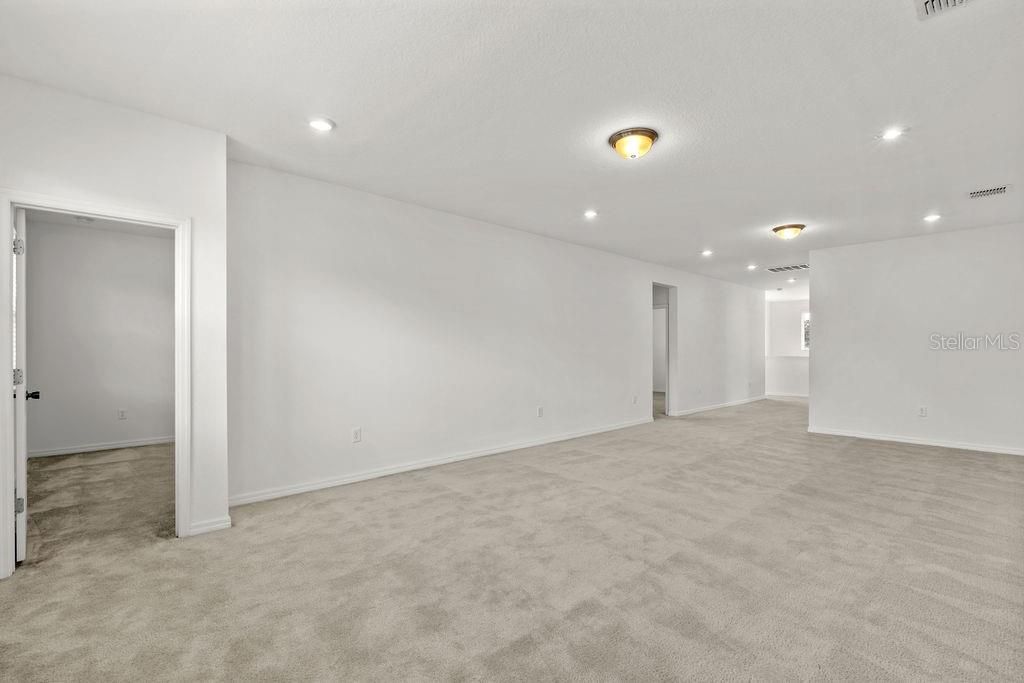 En Venta: $760,000 (5 camas, 3 baños, 3705 Pies cuadrados)