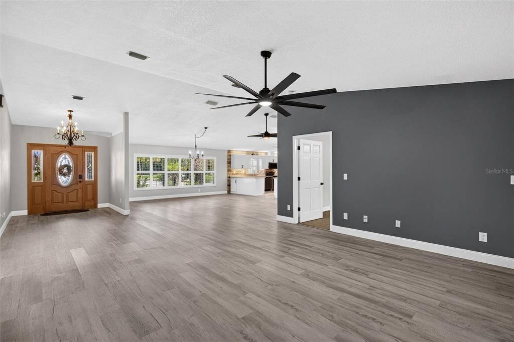 For Sale: $615,000 (3 beds, 2 baths, 2812 Square Feet)