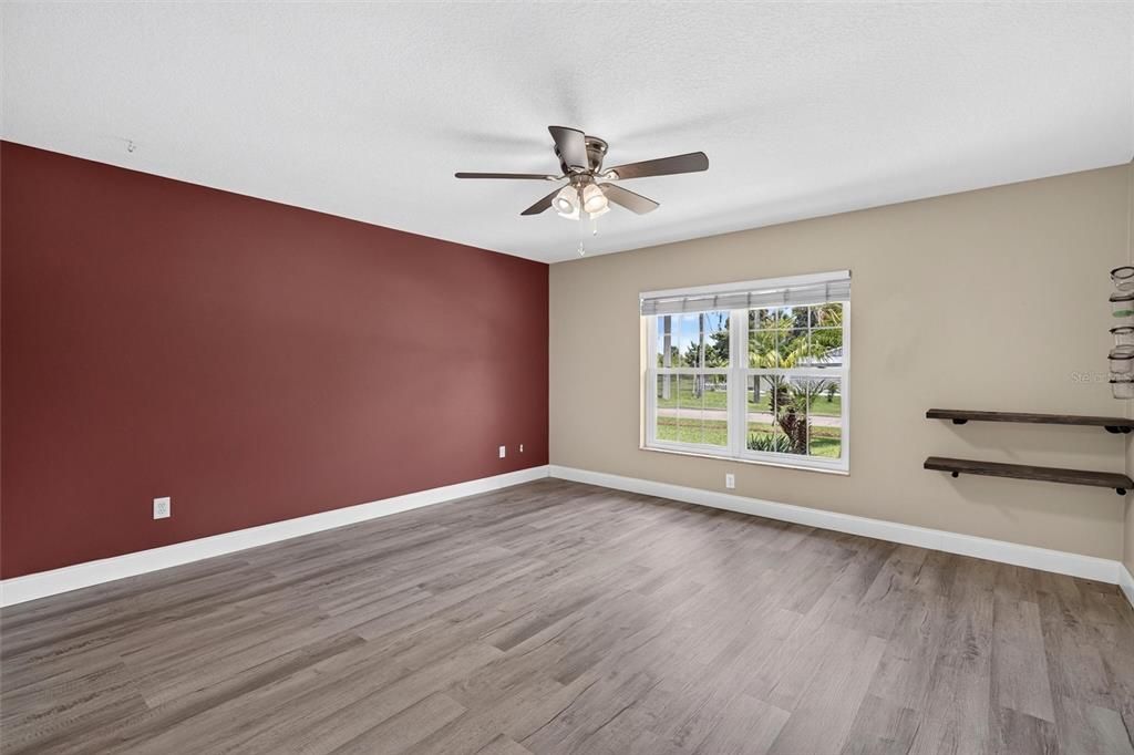 For Sale: $615,000 (3 beds, 2 baths, 2812 Square Feet)
