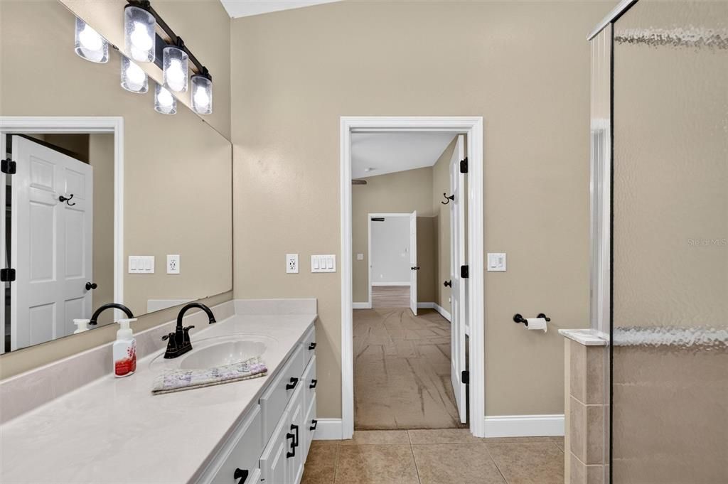 For Sale: $615,000 (3 beds, 2 baths, 2812 Square Feet)