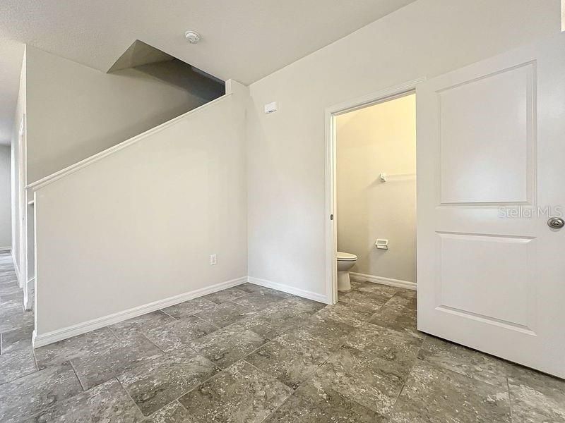 For Sale: $329,000 (3 beds, 2 baths, 1716 Square Feet)