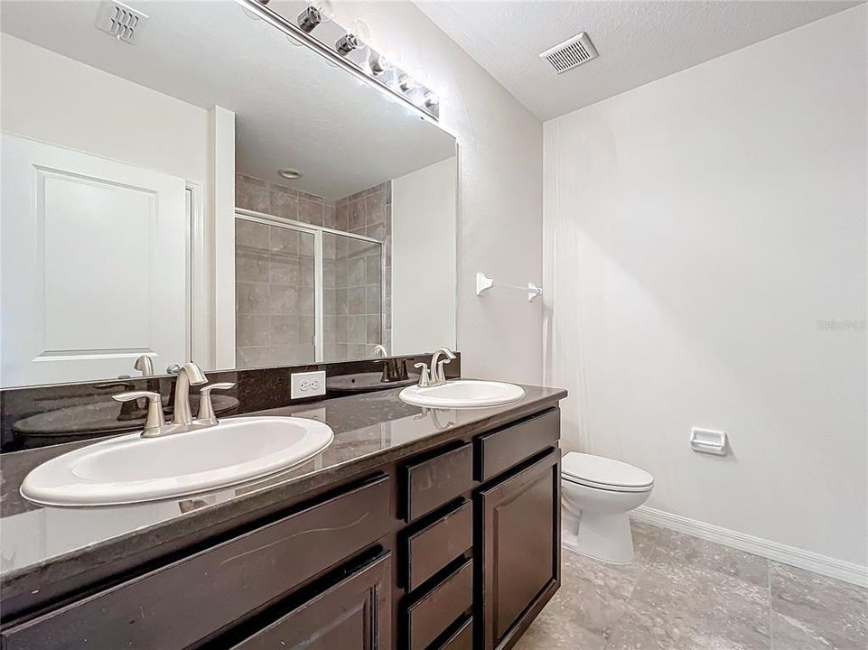 For Sale: $329,000 (3 beds, 2 baths, 1716 Square Feet)