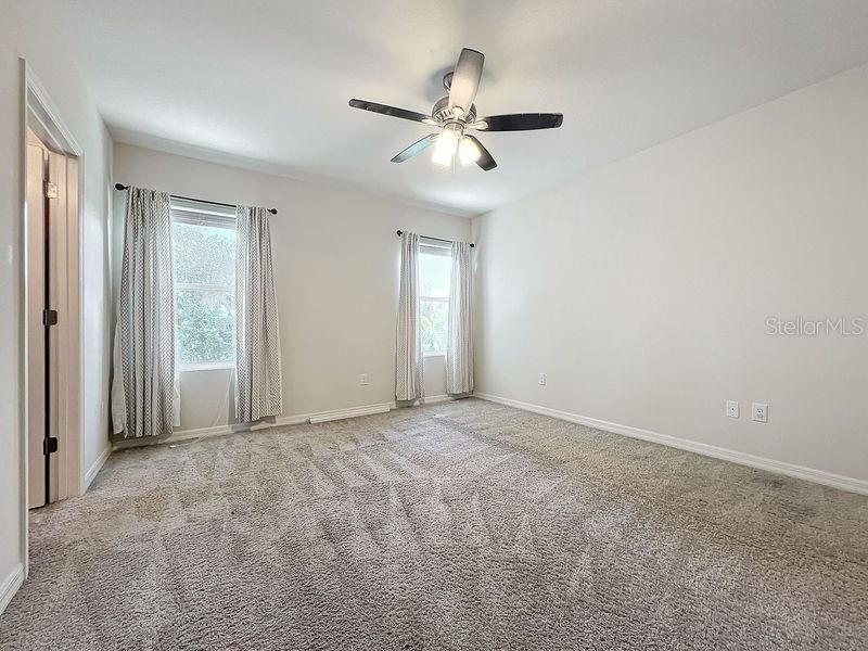 For Sale: $329,000 (3 beds, 2 baths, 1716 Square Feet)