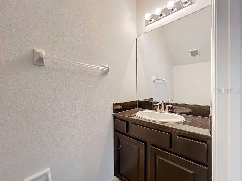 For Sale: $329,000 (3 beds, 2 baths, 1716 Square Feet)
