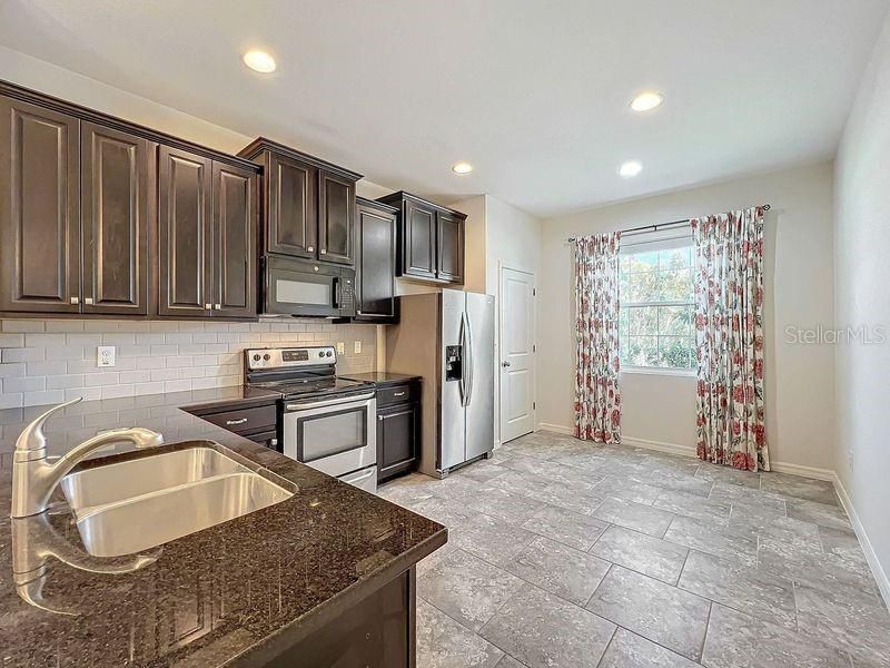 For Sale: $329,000 (3 beds, 2 baths, 1716 Square Feet)