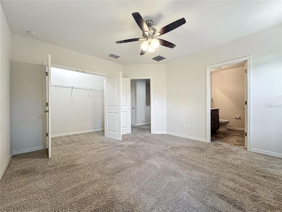 For Sale: $329,000 (3 beds, 2 baths, 1716 Square Feet)