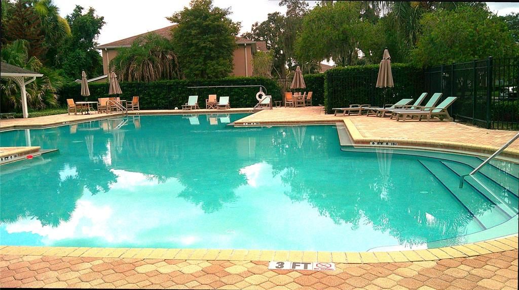 For Rent: $1,950 (3 beds, 2 baths, 1383 Square Feet)