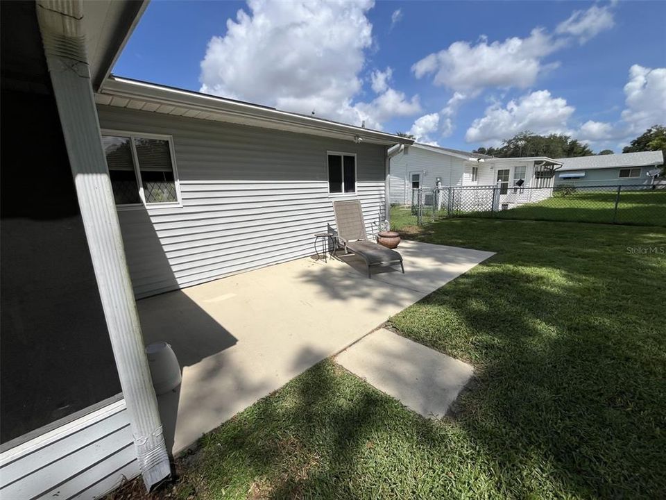 For Sale: $225,000 (2 beds, 2 baths, 960 Square Feet)