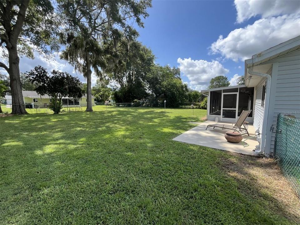 For Sale: $225,000 (2 beds, 2 baths, 960 Square Feet)