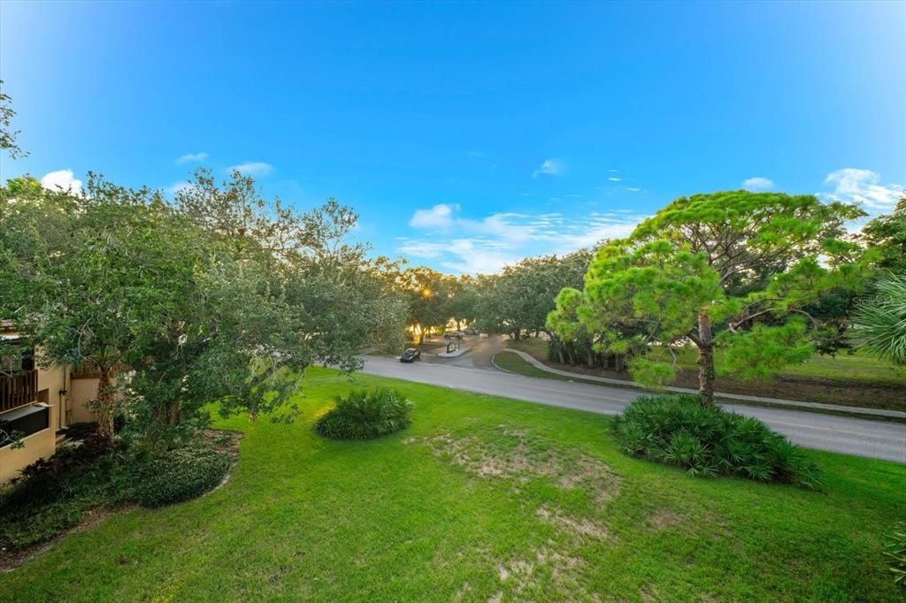 For Sale: $350,000 (3 beds, 2 baths, 1494 Square Feet)