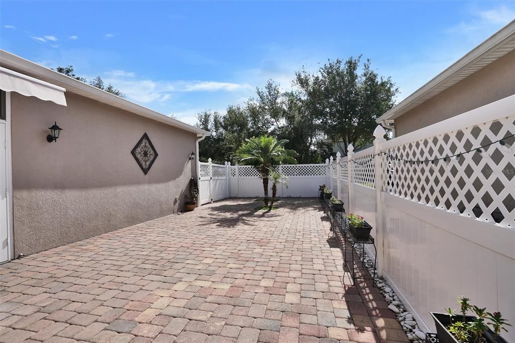 En Venta: $610,000 (5 camas, 2 baños, 2668 Pies cuadrados)