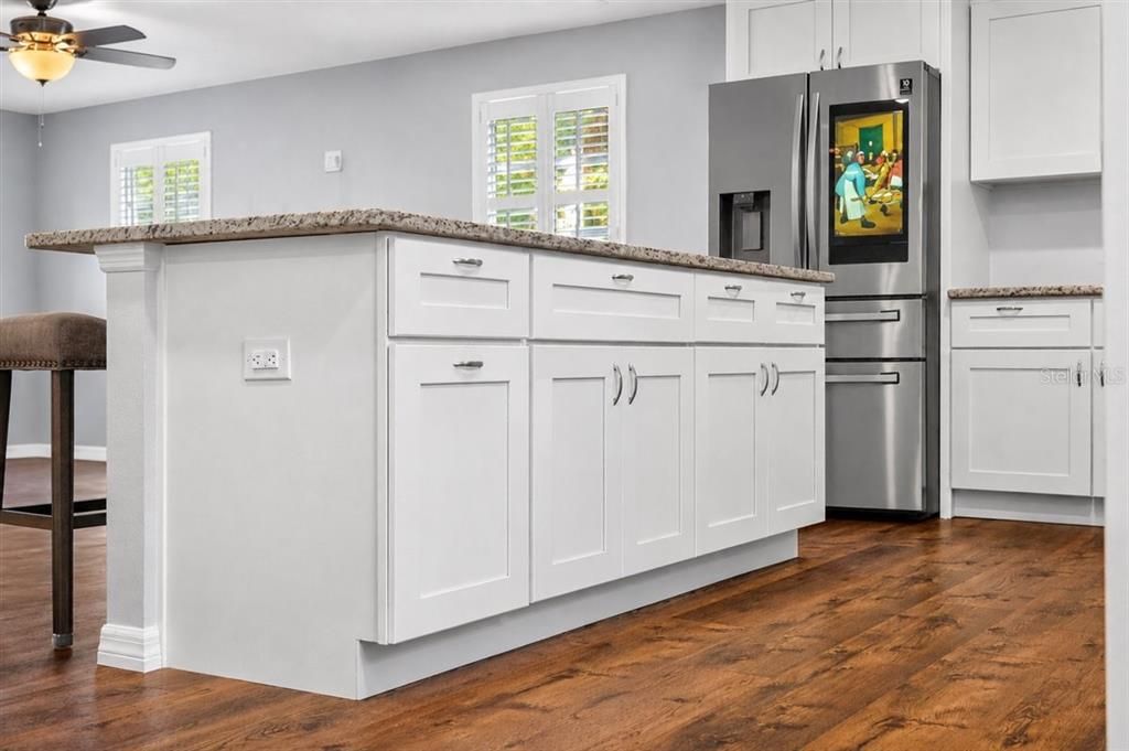 For Sale: $445,000 (3 beds, 2 baths, 1664 Square Feet)