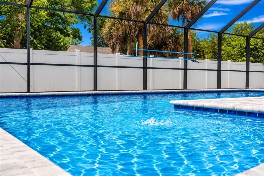 For Sale: $445,000 (3 beds, 2 baths, 1664 Square Feet)