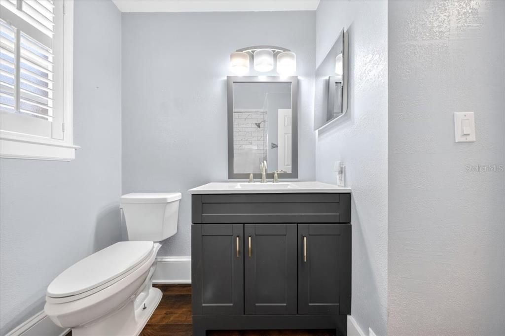 For Sale: $445,000 (3 beds, 2 baths, 1664 Square Feet)