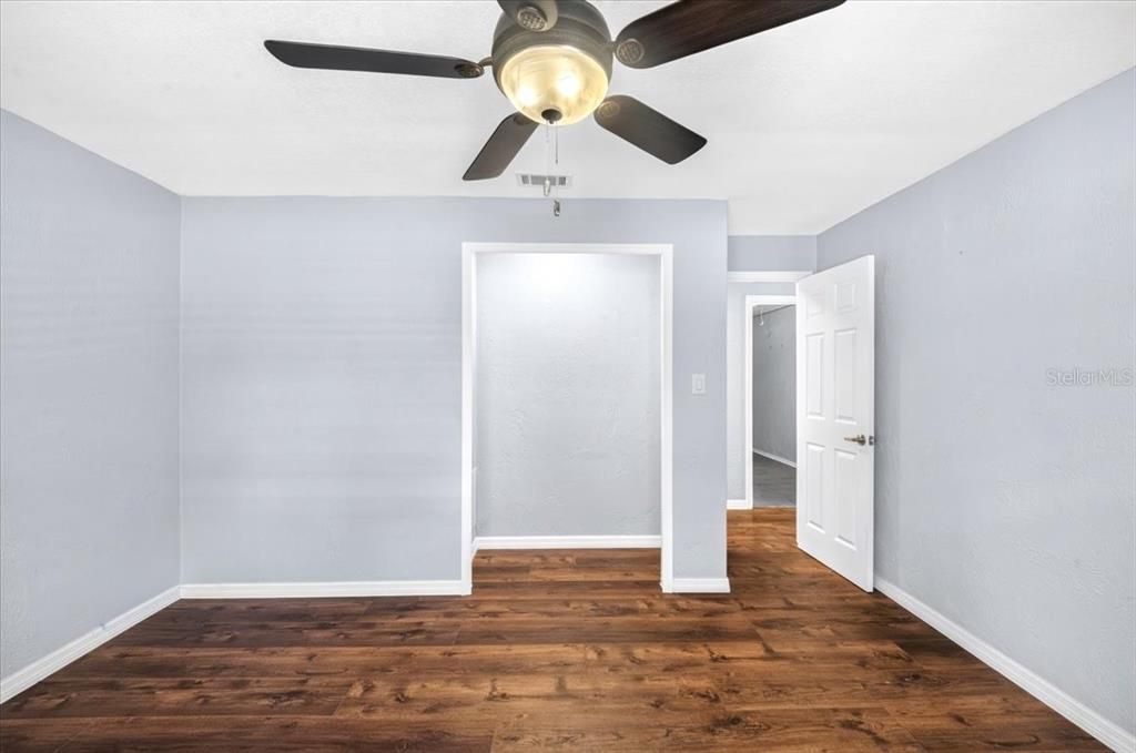 For Sale: $445,000 (3 beds, 2 baths, 1664 Square Feet)
