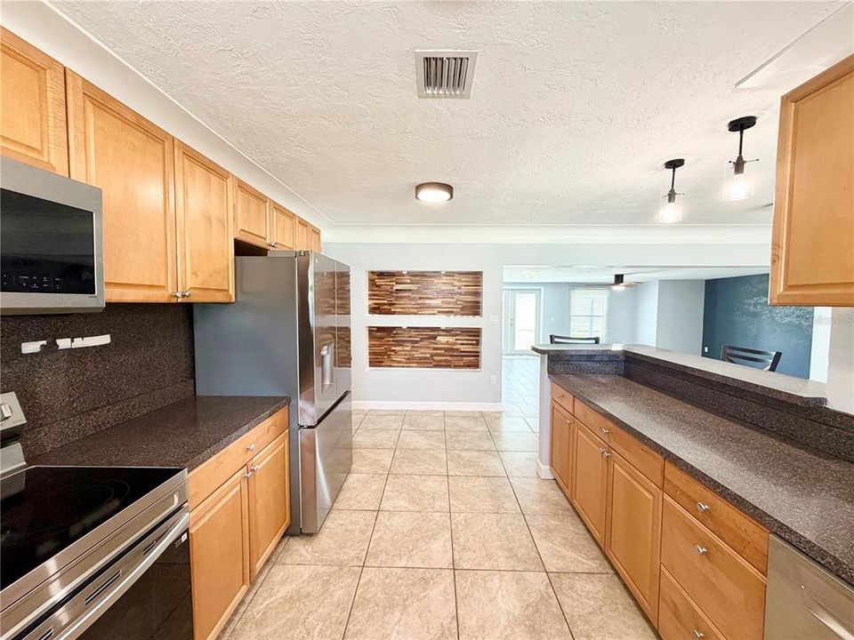 En Venta: $490,000 (3 camas, 2 baños, 1769 Pies cuadrados)