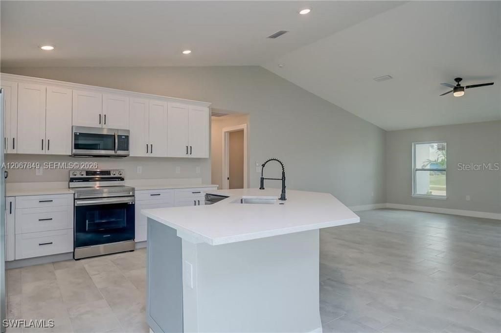 For Sale: $350,000 (3 beds, 2 baths, 1785 Square Feet)