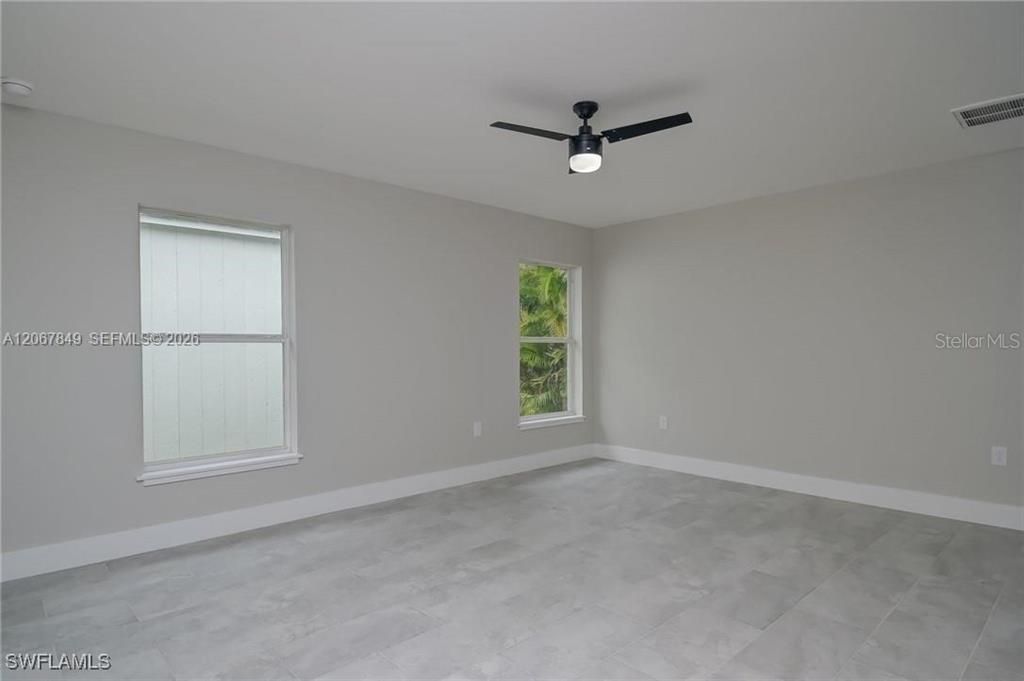 For Sale: $350,000 (3 beds, 2 baths, 1785 Square Feet)
