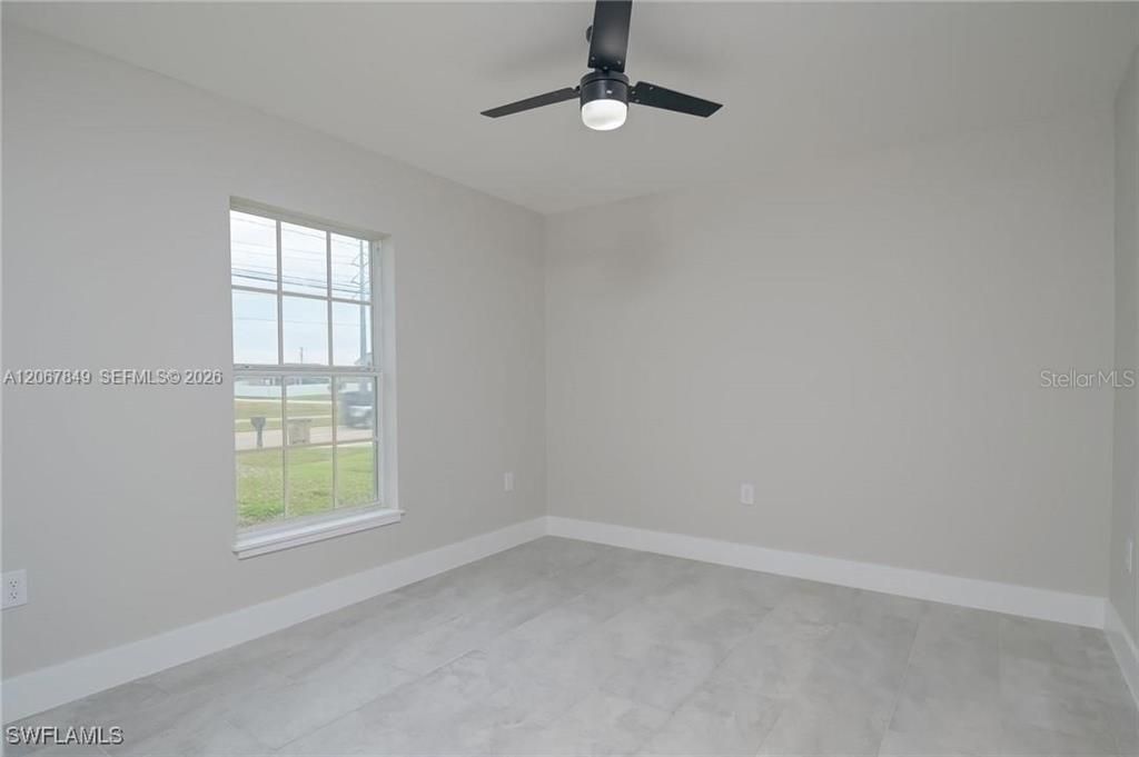 For Sale: $350,000 (3 beds, 2 baths, 1785 Square Feet)