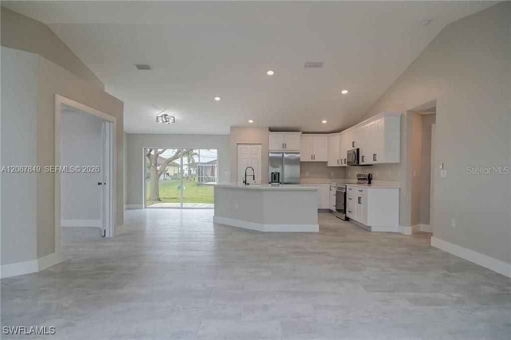 For Sale: $350,000 (3 beds, 2 baths, 1785 Square Feet)