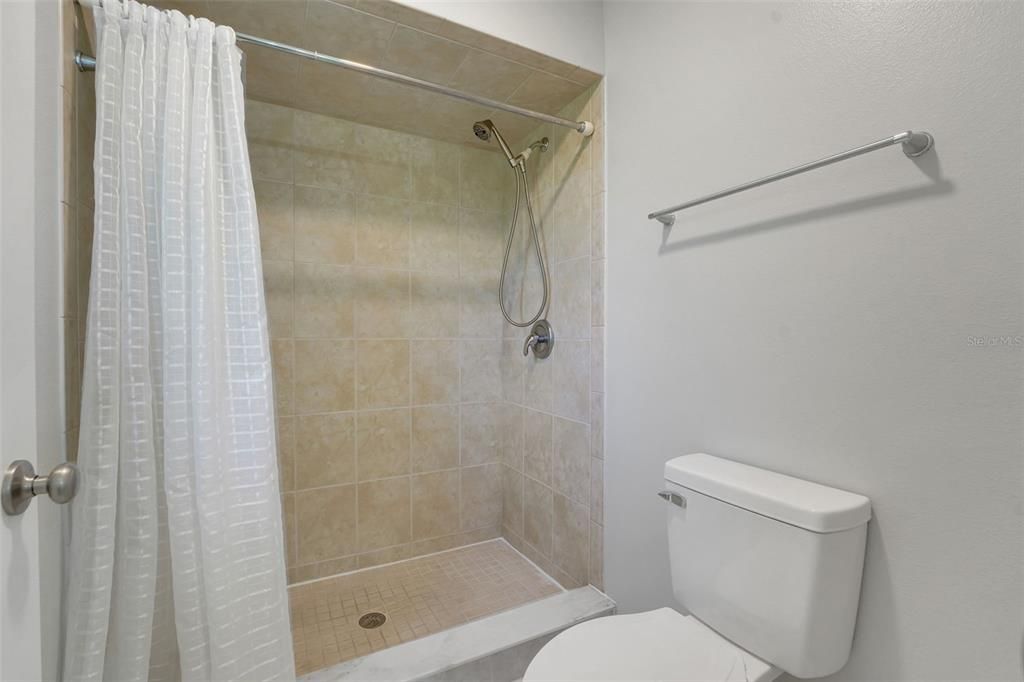For Sale: $425,000 (4 beds, 2 baths, 2350 Square Feet)