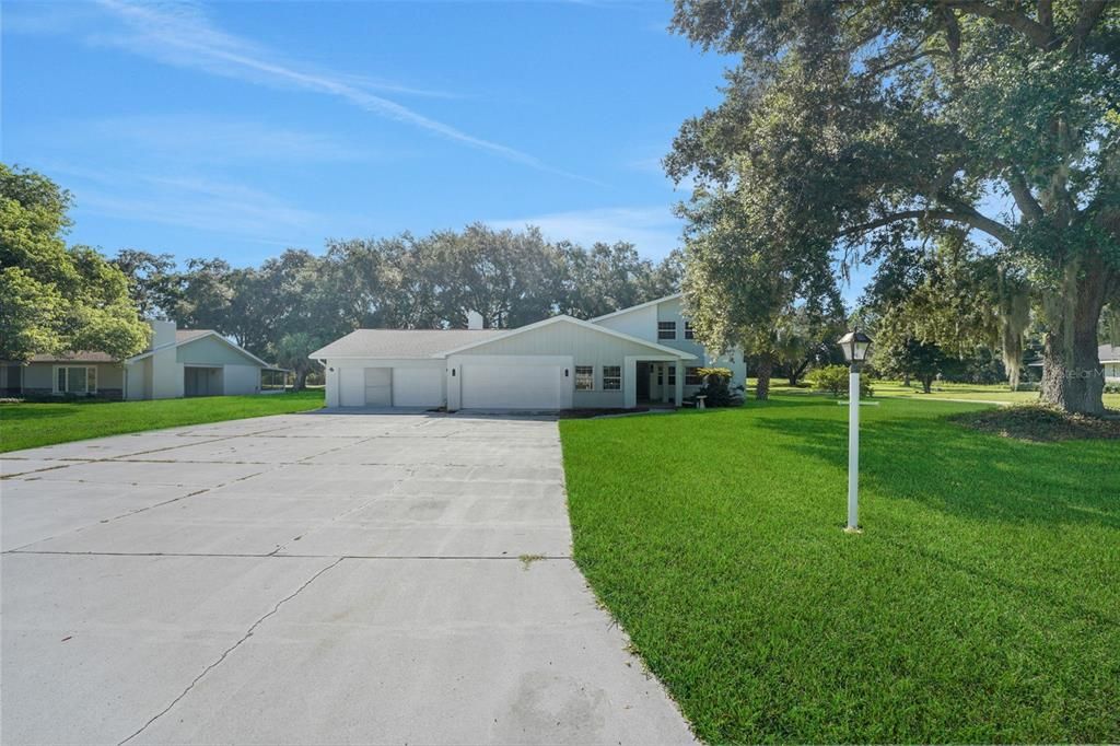 For Sale: $425,000 (4 beds, 2 baths, 2350 Square Feet)