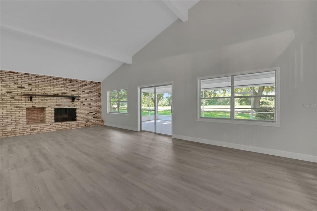 For Sale: $425,000 (4 beds, 2 baths, 2350 Square Feet)
