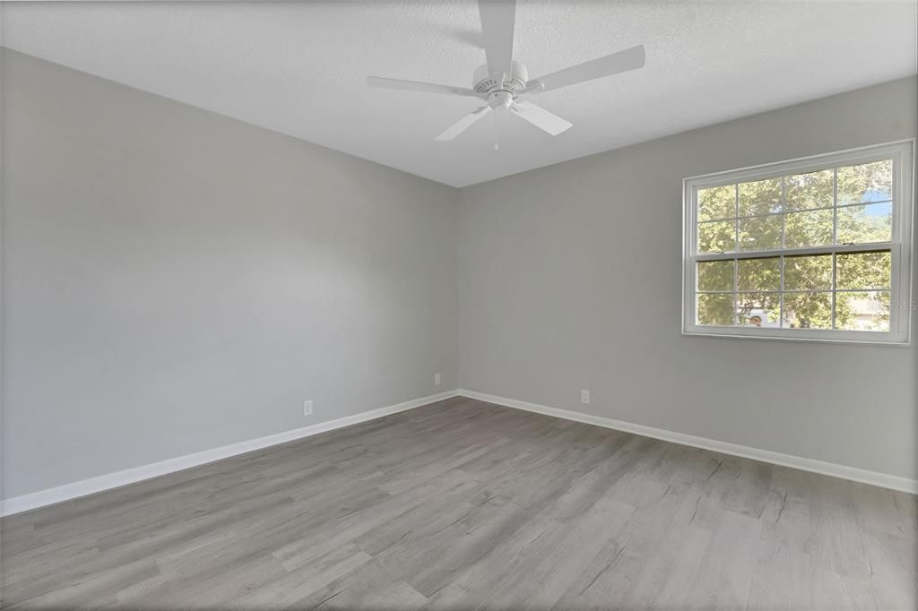 For Sale: $425,000 (4 beds, 2 baths, 2350 Square Feet)
